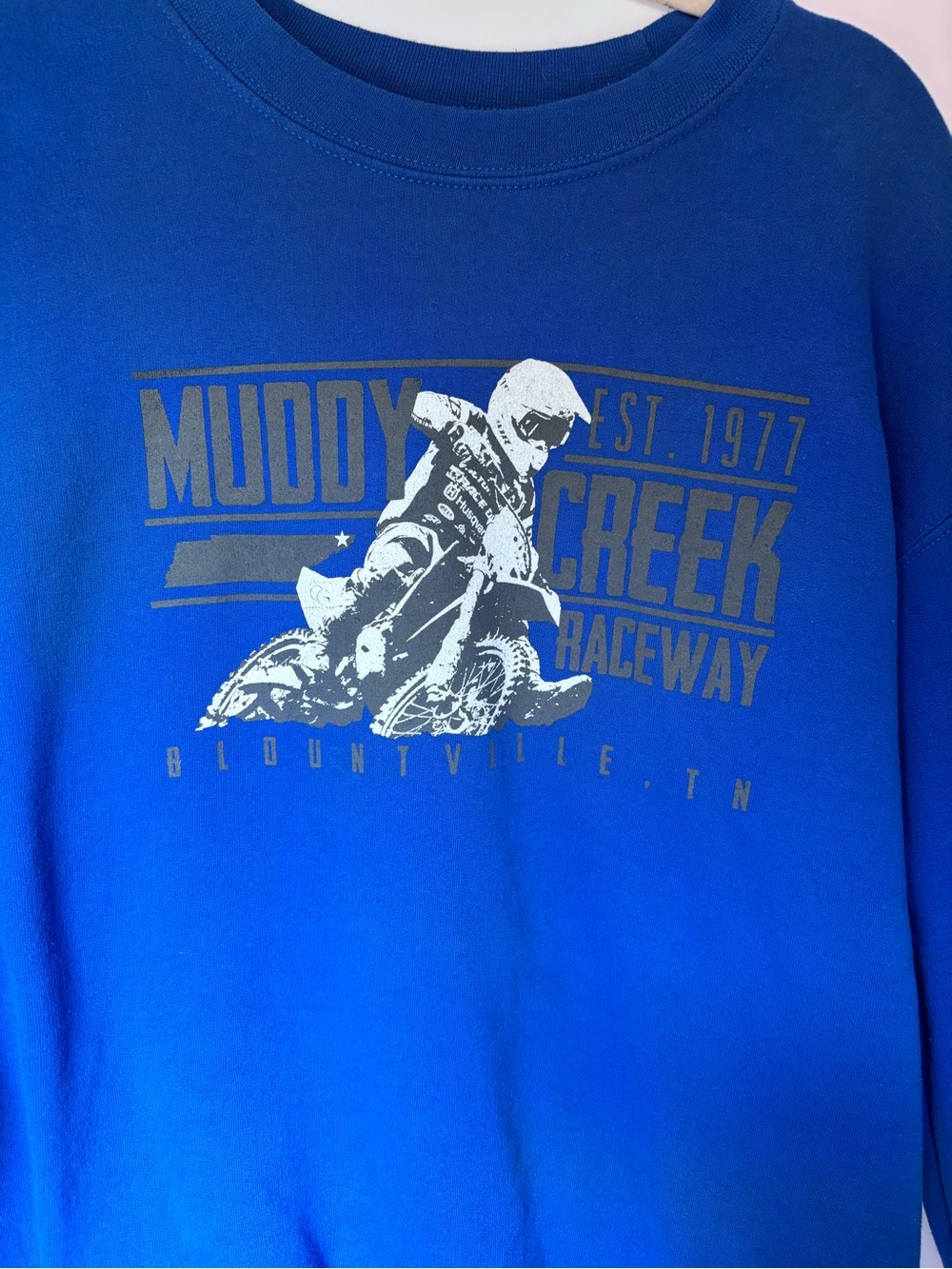 Vintage Style Muddy Creek Raceway Graphic Sweatshirt - Royal Blue